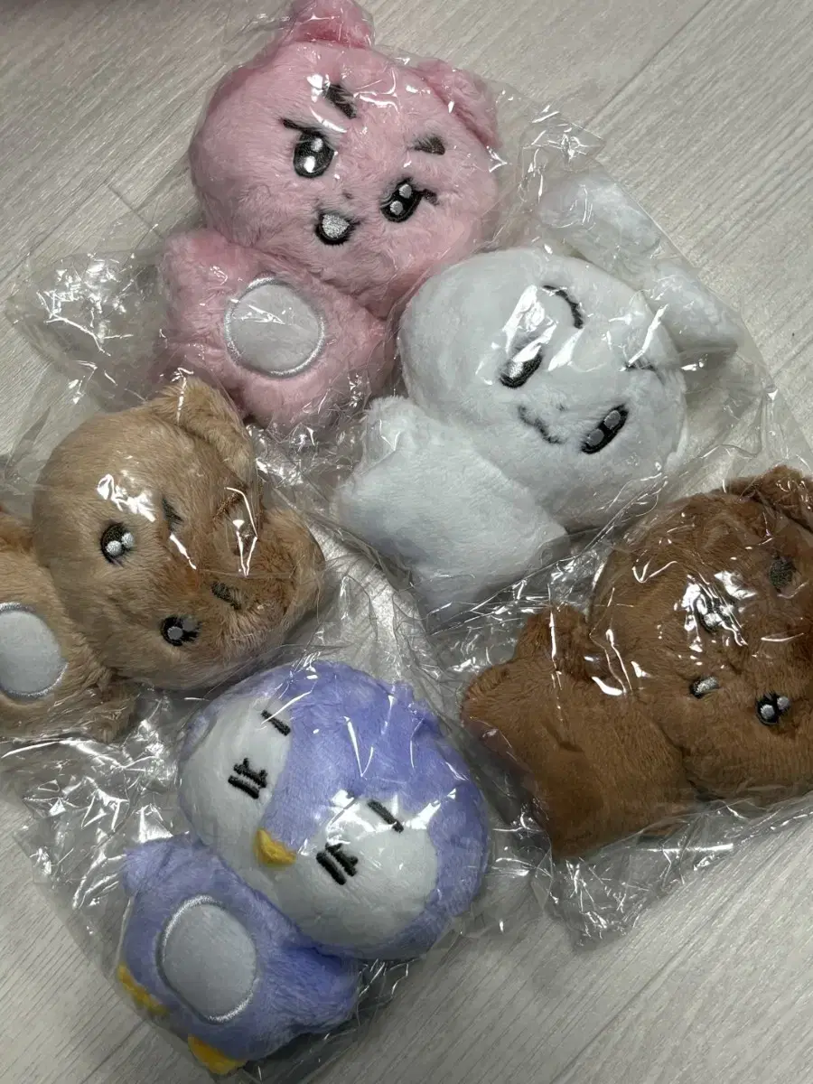 (Distribution) bbobatoo txt doll bulk WTS