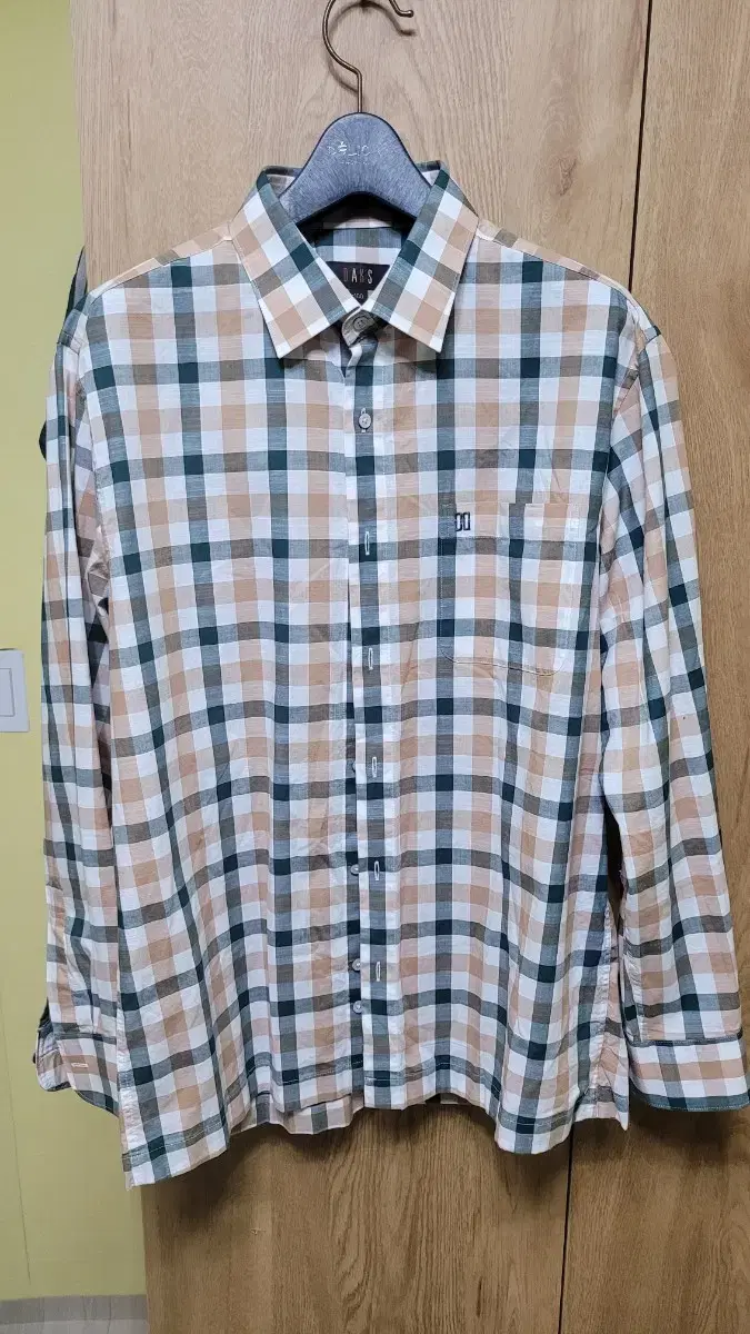 Daks Men's Shirts Size 100 New