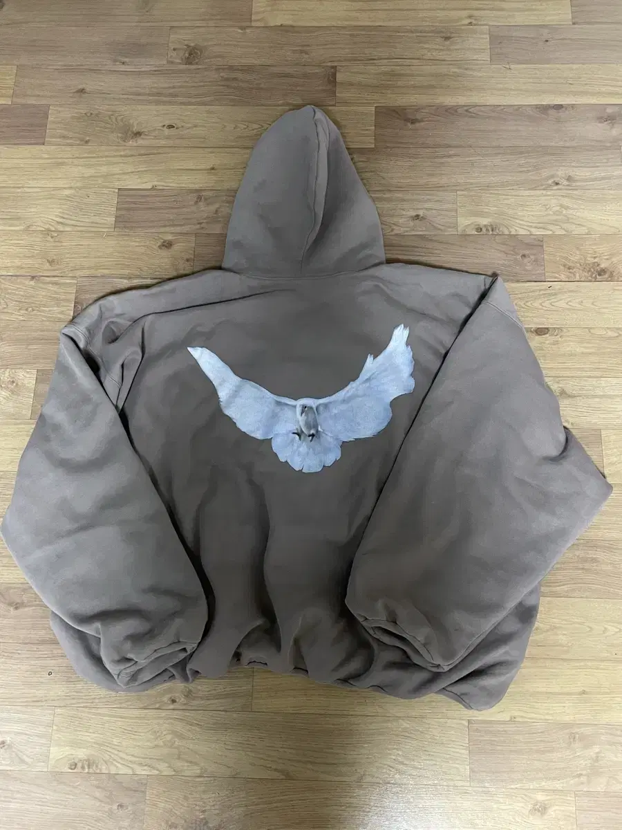 E.JI Gap Balenciaga Dove XL Hoodie in Beige