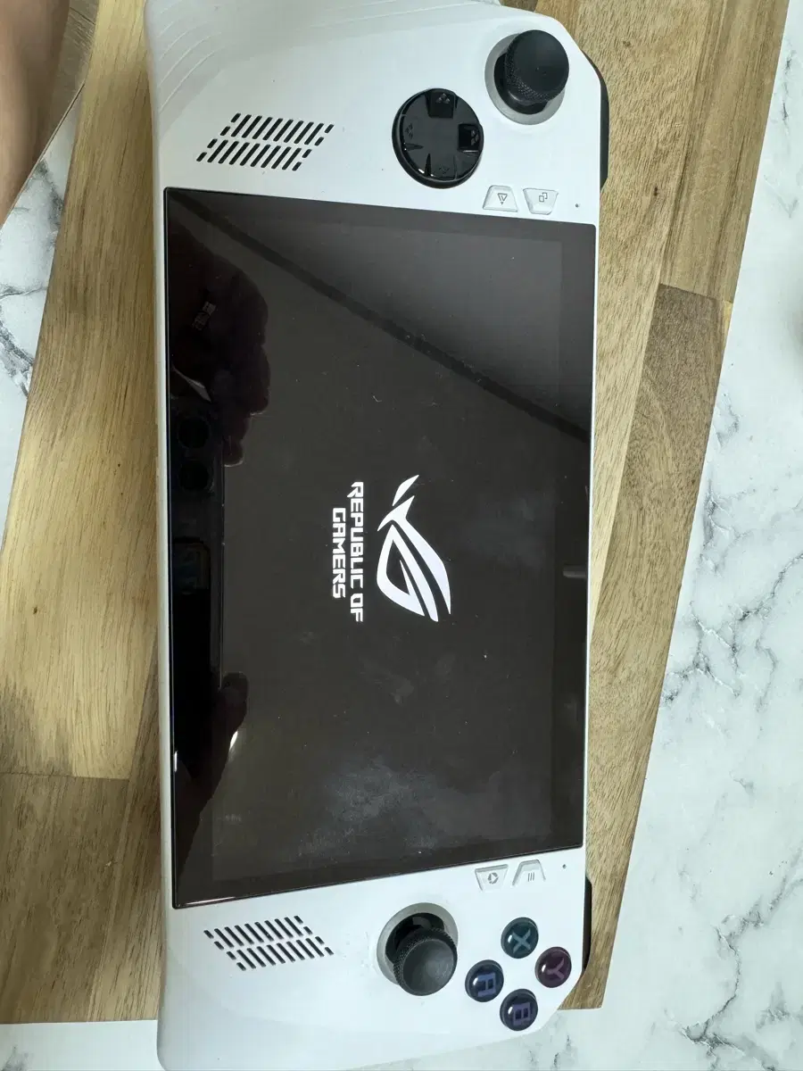 rog ally 1tb , xg mobile m6850xt