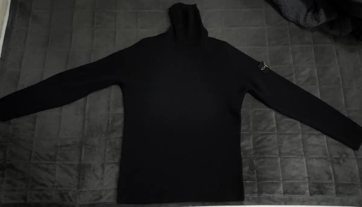 Stone Island Turtleneck Knit Size L Black 20fw