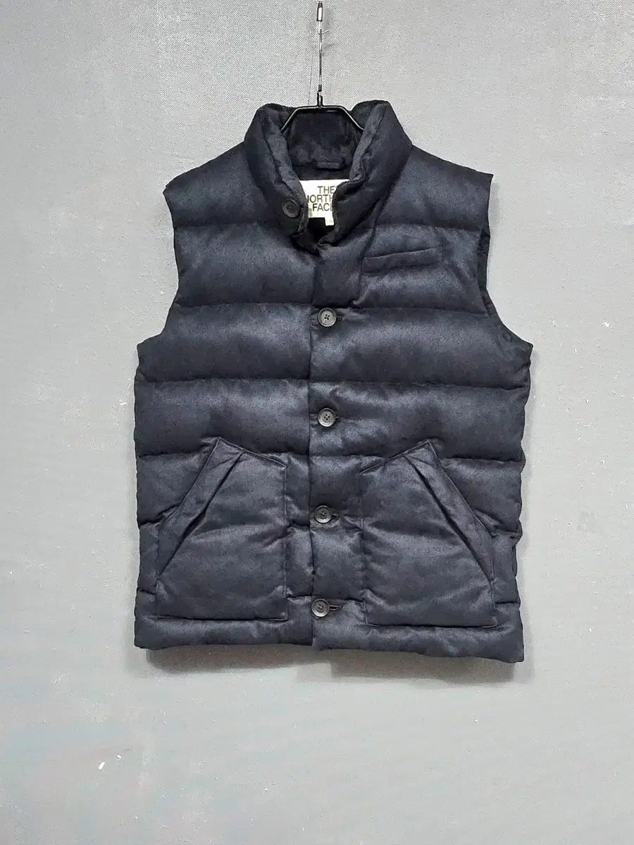 Public) The North Face White Polysuede Padded Vest with Belts