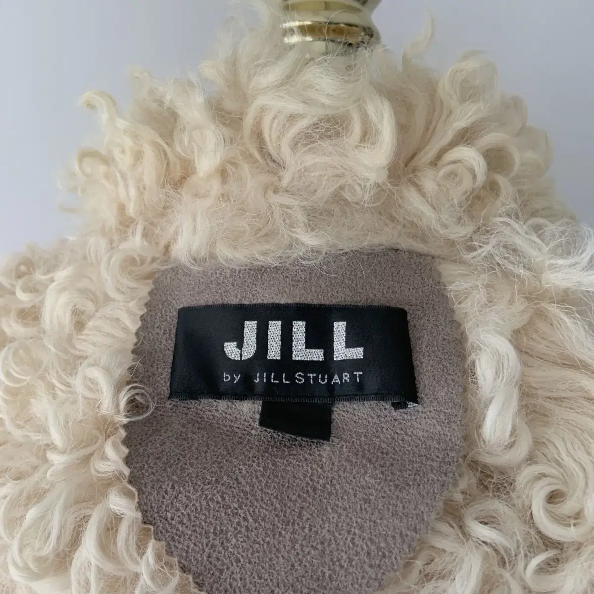 55 Jill 질스튜어트 양털 베스트