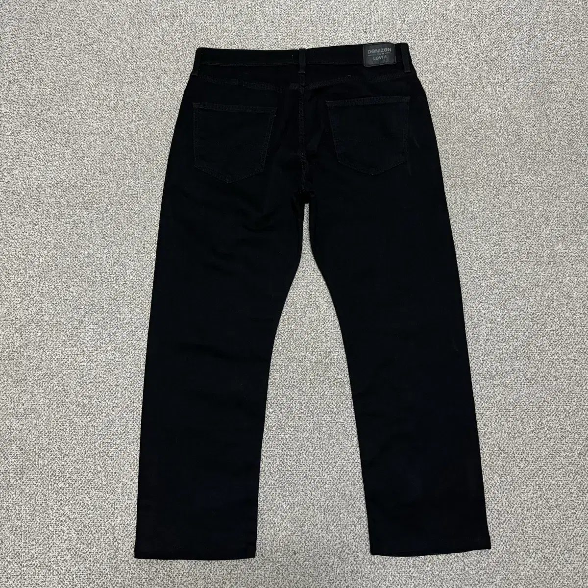 34 Levi's 232 Denizen Black Jeans