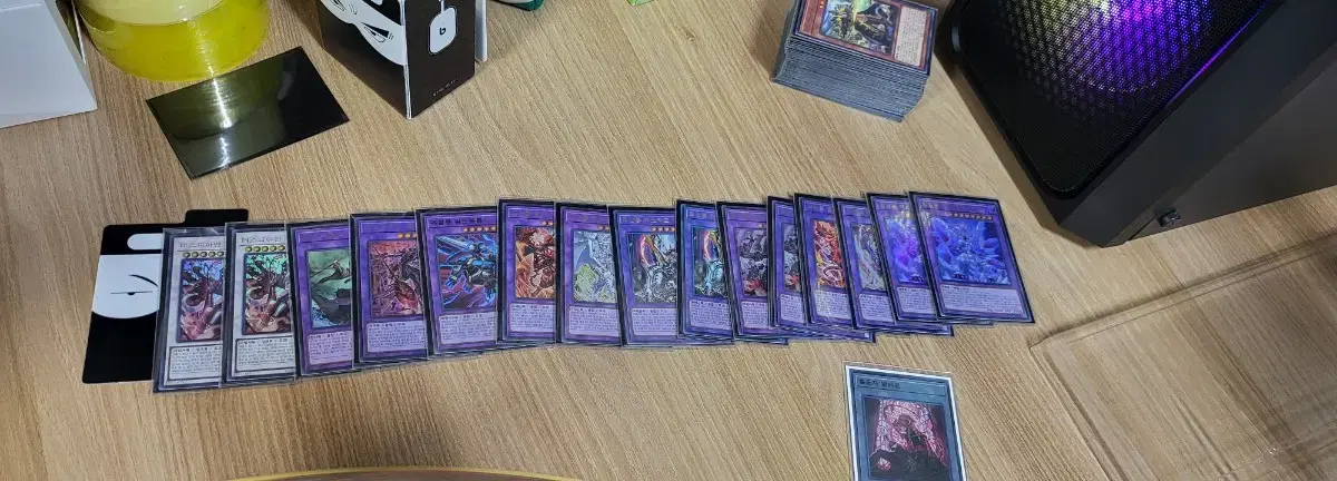 Yu-Gi-Oh Stigmata Full Deck 1 of 2 Deckke Included