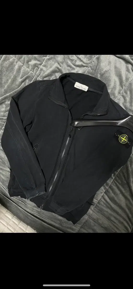 [M] Stone Island Zip-Up Black Windbreaker Softshell in Department Store