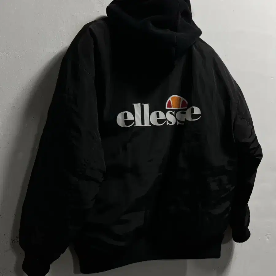 95-100 ellesse 엘레쎄 빅로고 Ma-1 누빔 오버핏 항공점퍼