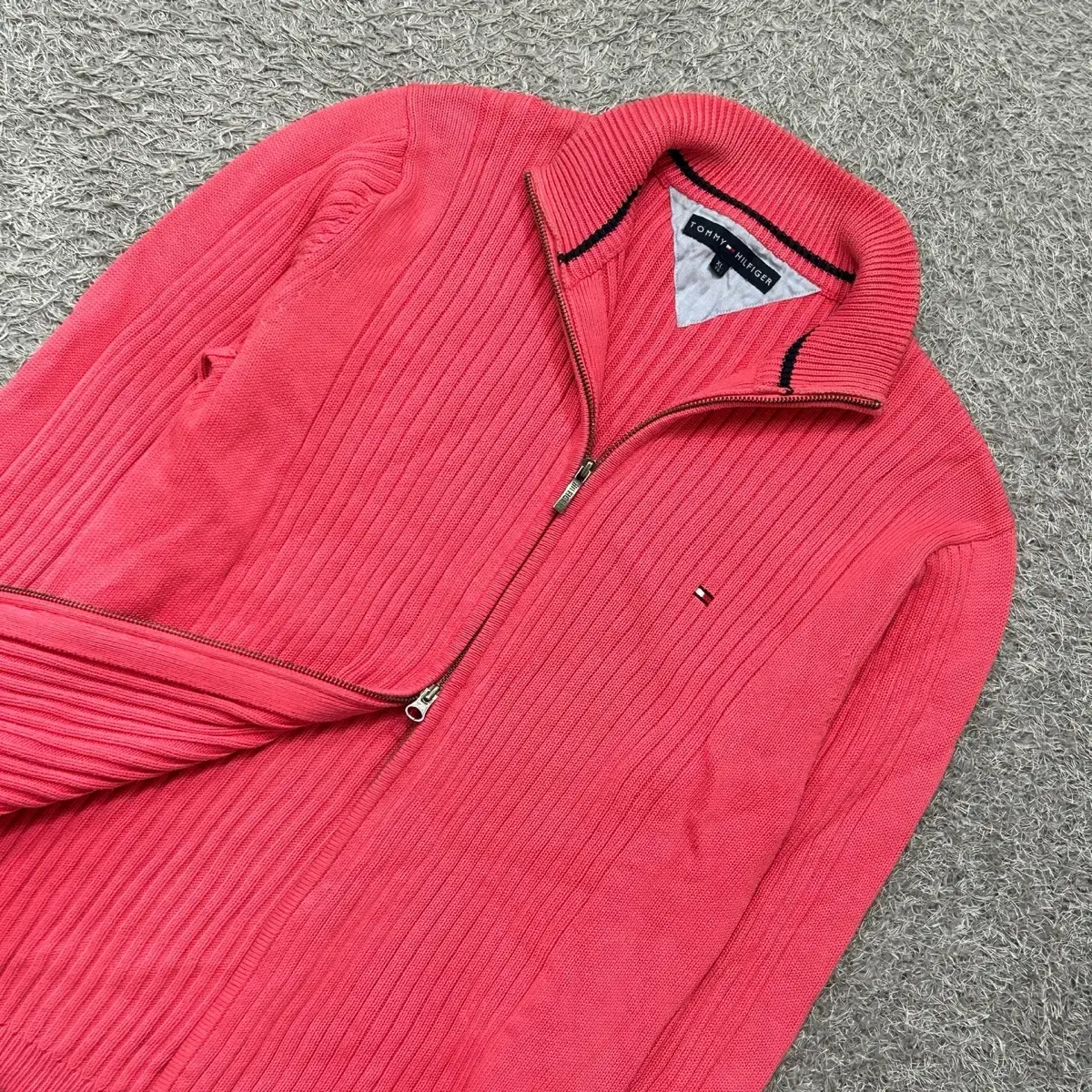 [95-100] Tommy Hilfiger Knit Collective