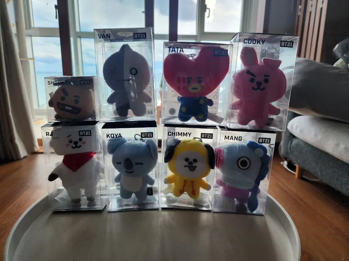 BT21 정품 기본 키링 미개봉 8종 일괄 판매합니다