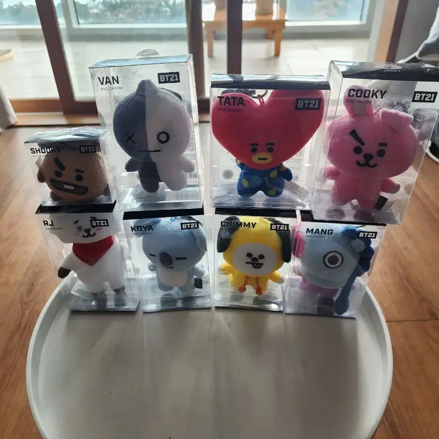 BT21 정품 기본 키링 미개봉 8종 일괄 판매합니다