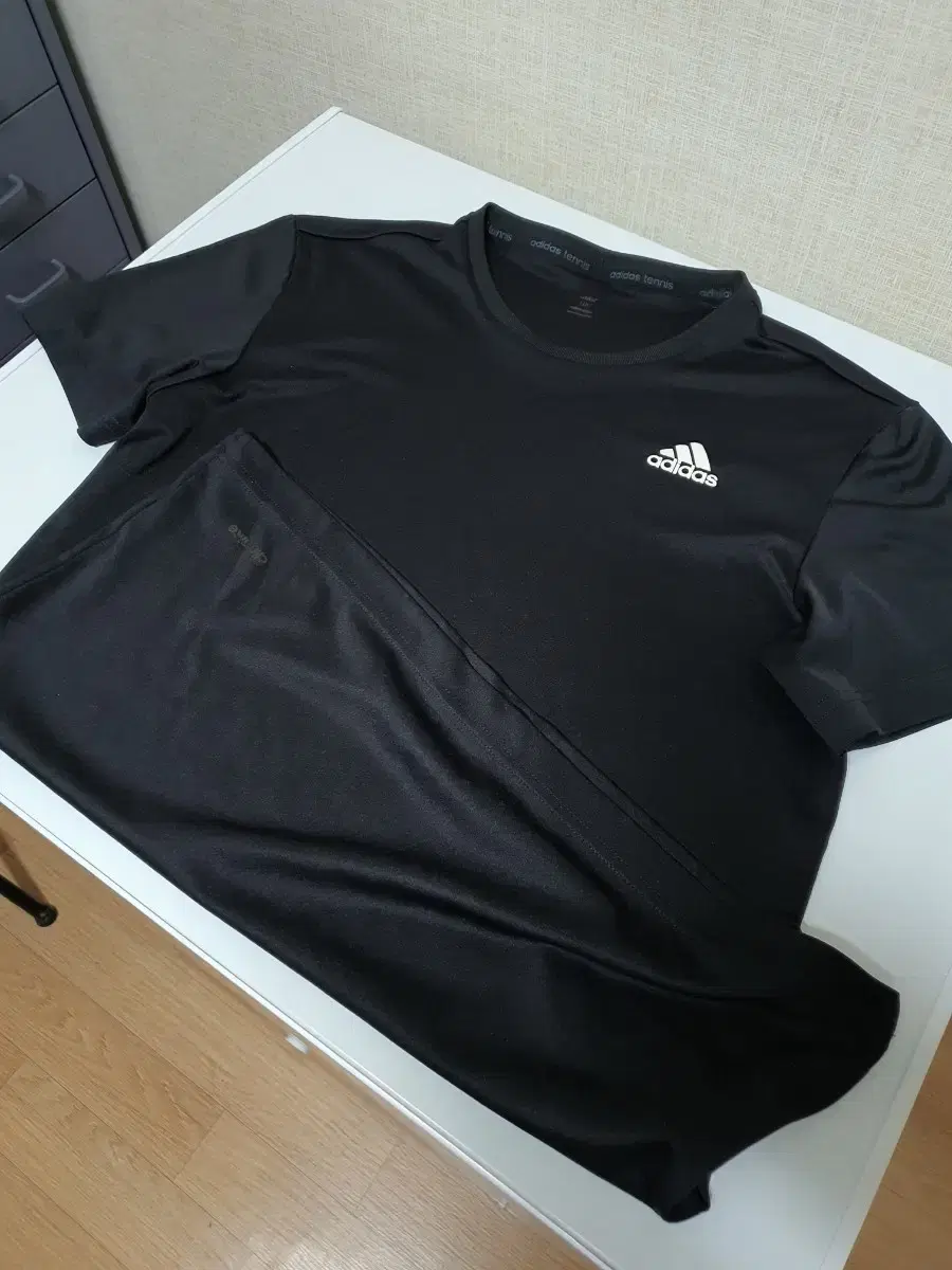 adidas TENNIS 100 Vahn Tee