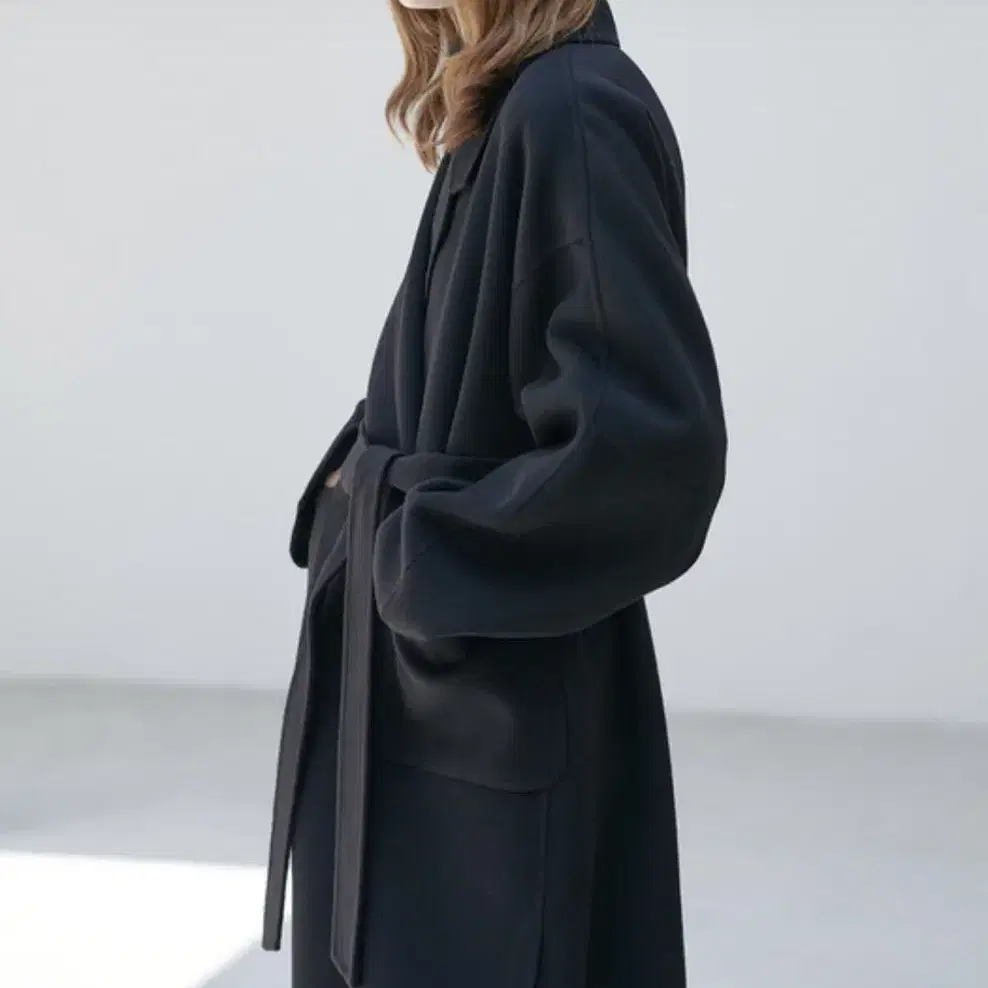 닐바이피 23FN roomy handmade coat 검정 코트