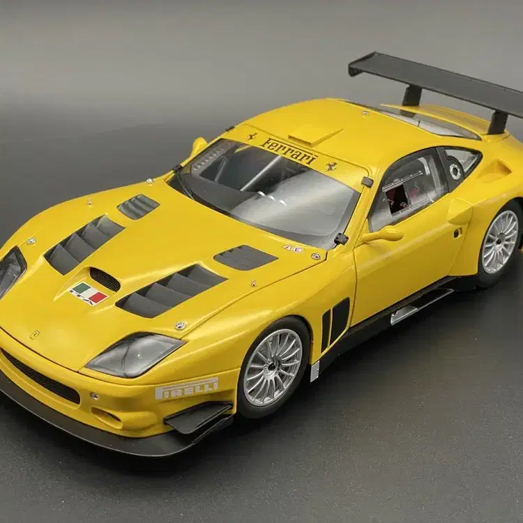 1:18/ 교쇼/ 페라리 Ferrari 575 GTC Evoluzione