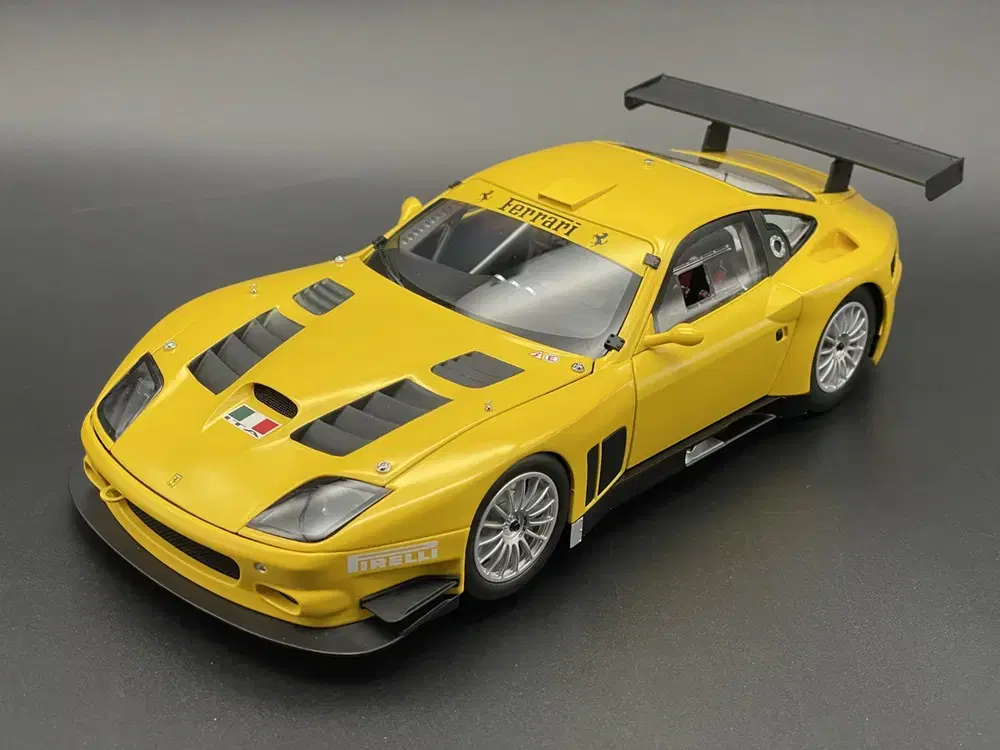 1:18/ 교쇼/ 페라리 Ferrari 575 GTC Evoluzione