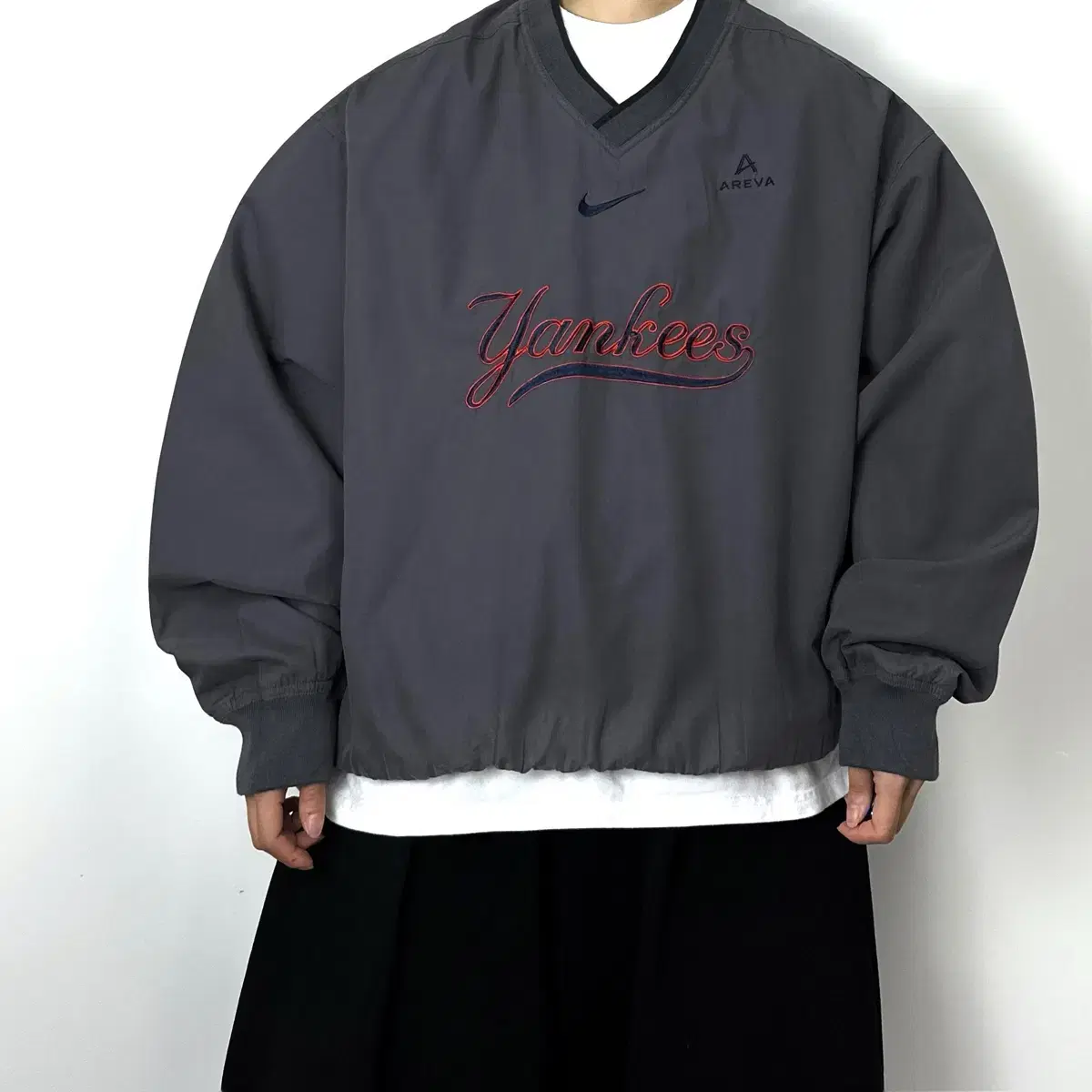 Nike x New York Yankees Big Logo 90s Unmade Old School Overfit Warm-Up