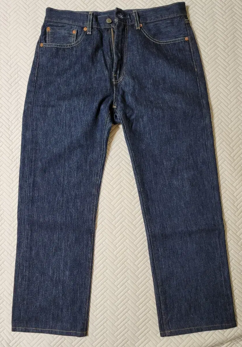 (32)Levi's 505 Jin Blue