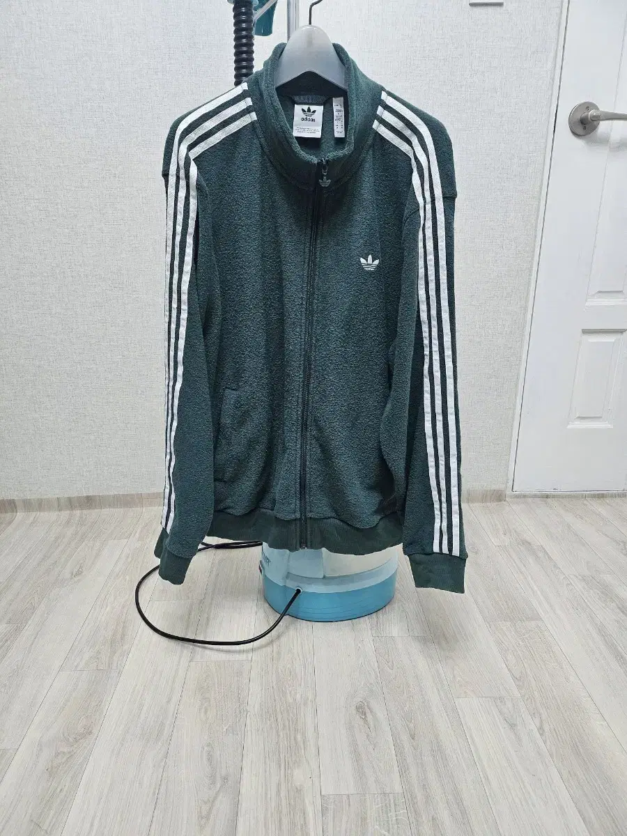 (100~105)M 우주매물 Adidas Overfit Buccle Jacket [초록] Track Top Jersey