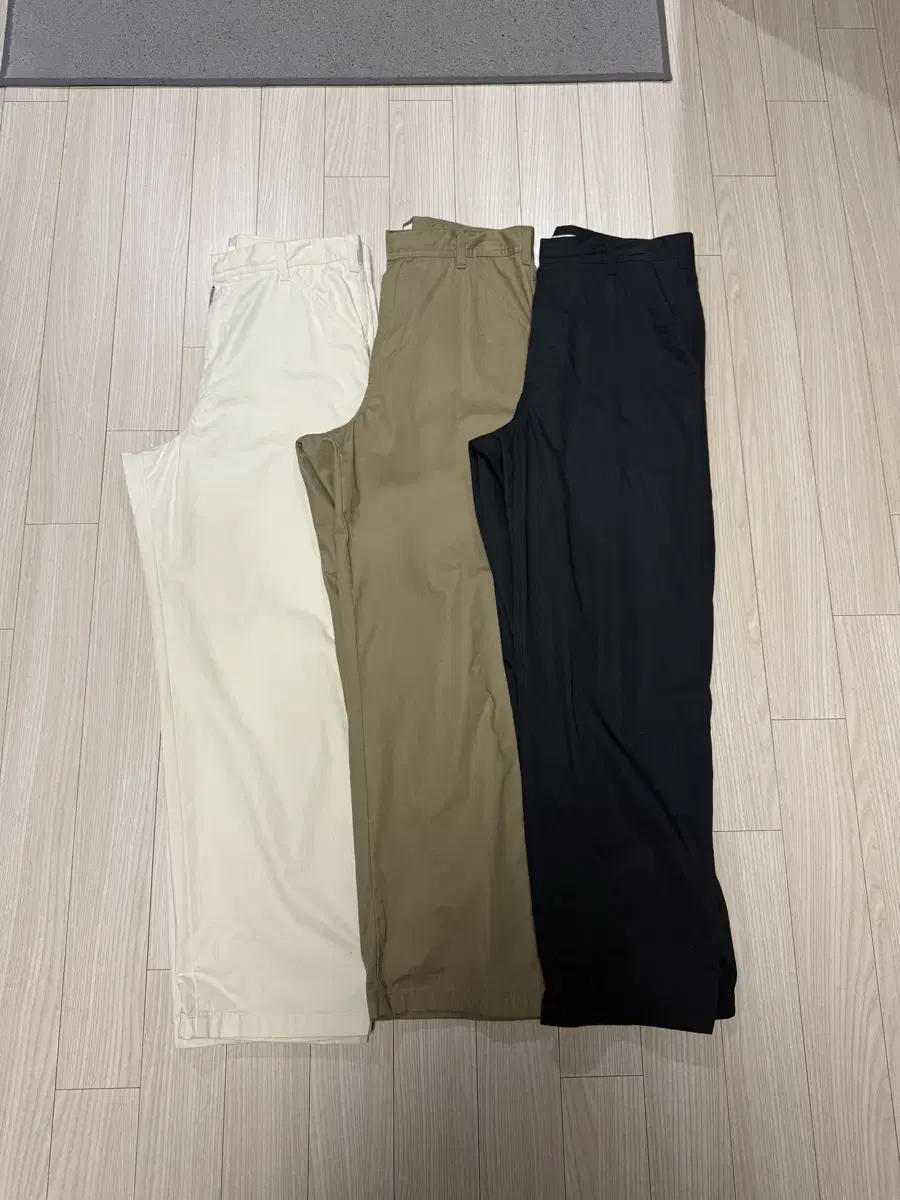 UNIQLO U Wide Fit Chino Pants 76 in bulk