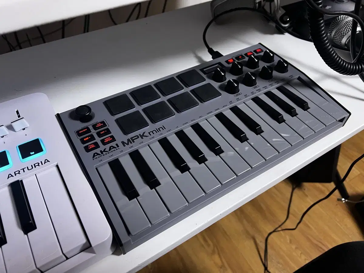 Akai mini mpk3 마스터키보드 한정판