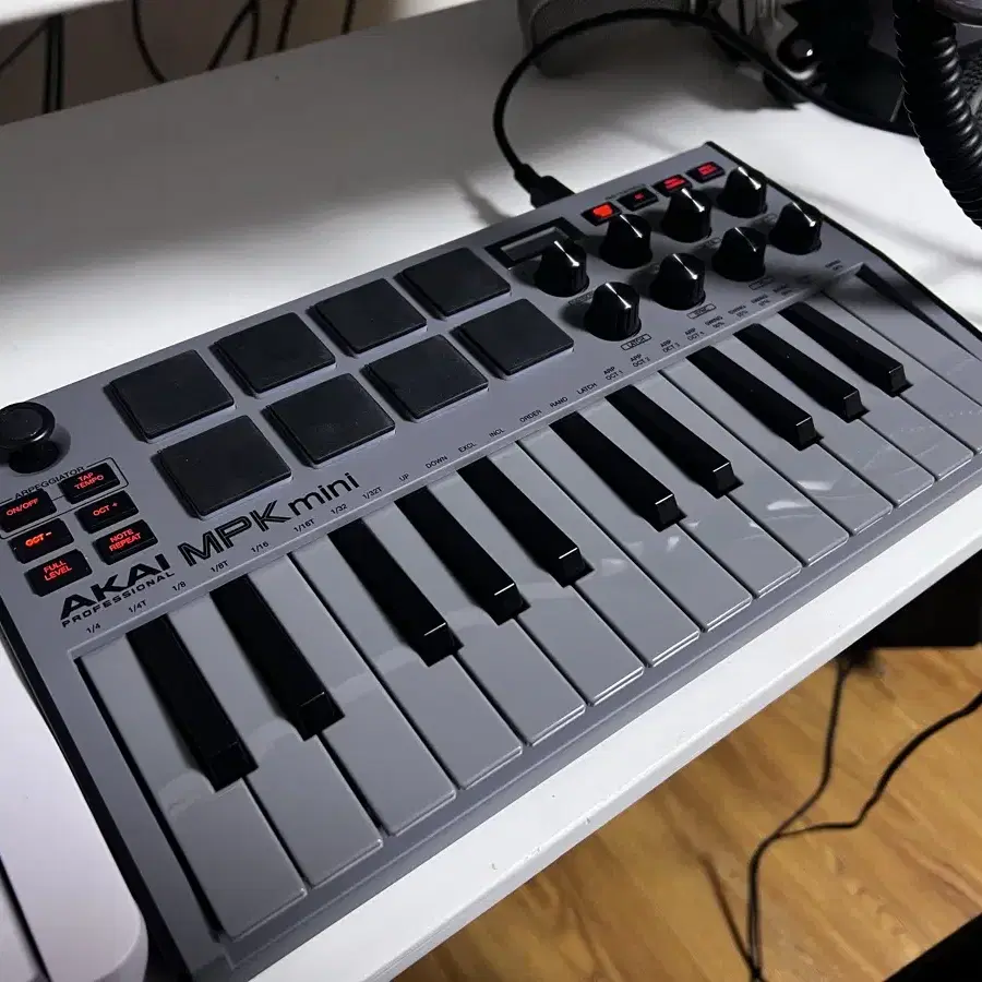 Akai mini mpk3 마스터키보드 한정판