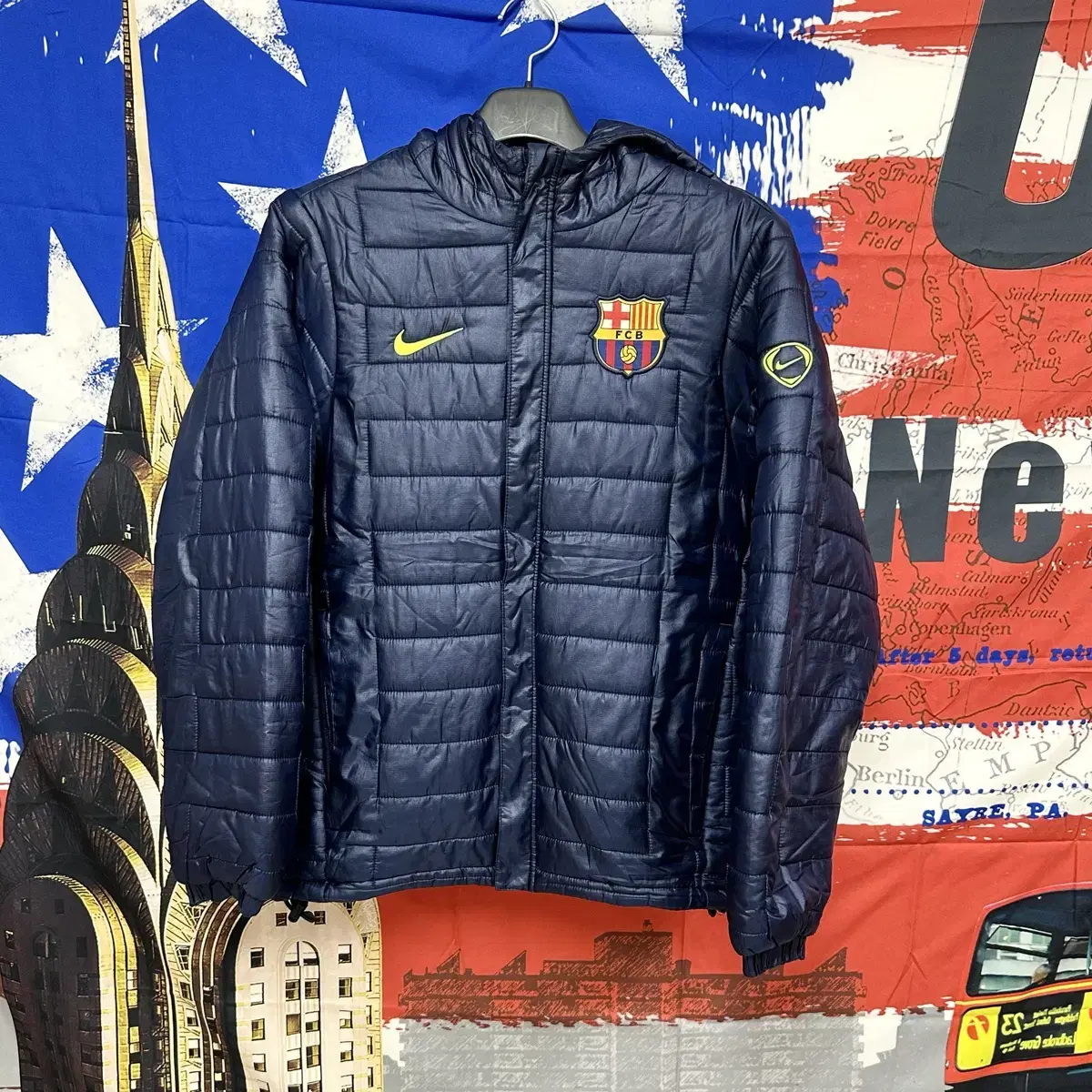 S-class Old School Nike Barcelona Overfit Lightweight Padding S90