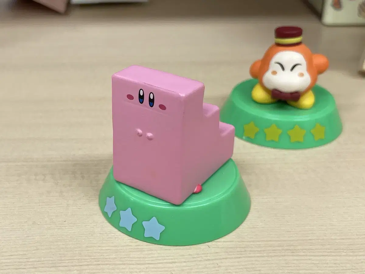 Kirby of the Stars Gacha Figure Stair Kirby (+ Waddledee Bonus)