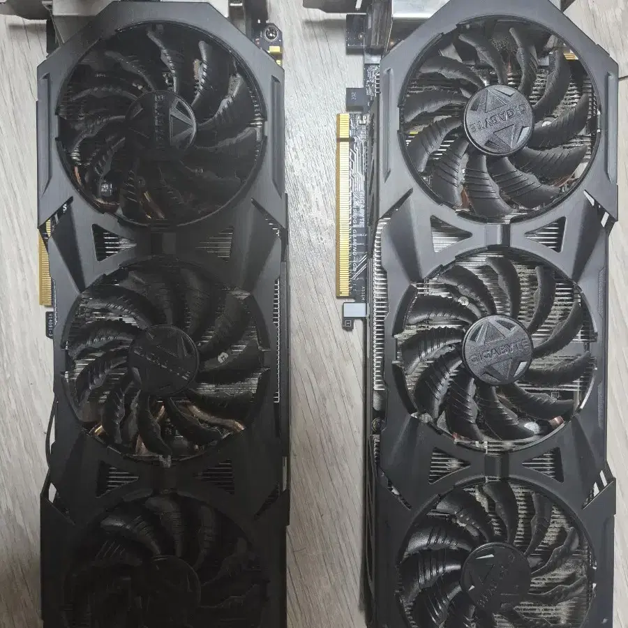 GTX970 기가바이트 G1 Gamming 2개