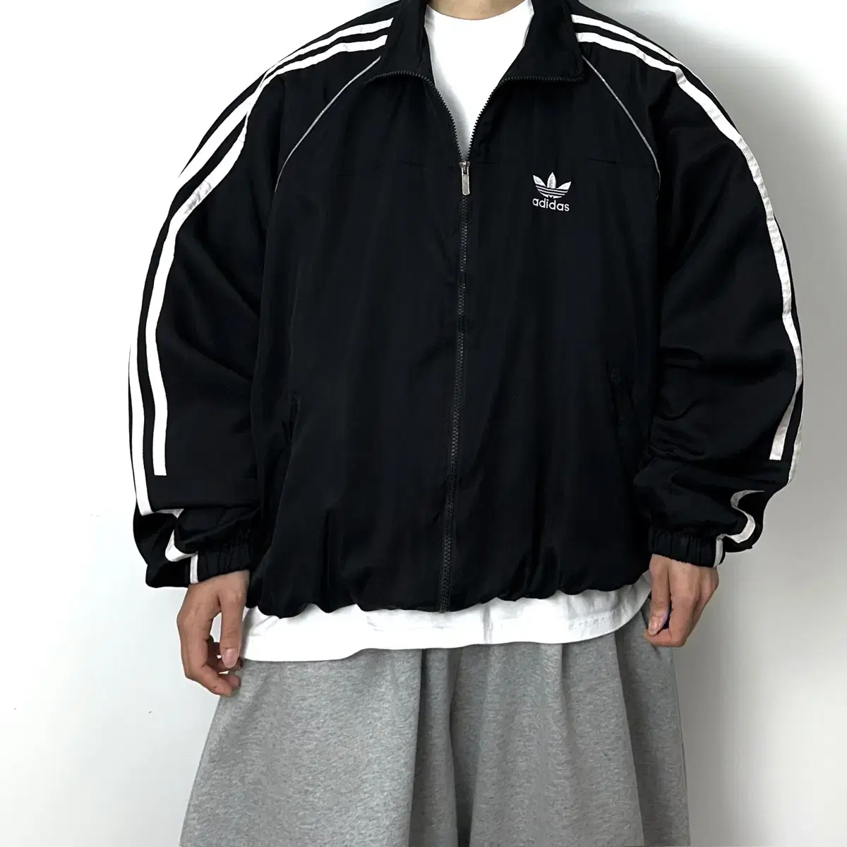 Adidas Sideline 90s Old School Overfit Windbreaker