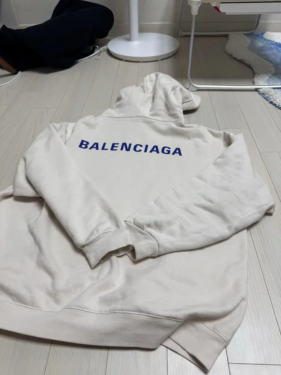 Balenciaga Hoodie / L(105) / Department Store Original