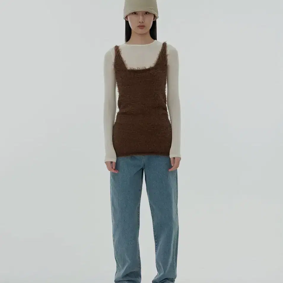 아모멘토 니트 드레스 SHAGGY KNIT DRESS (브라운)