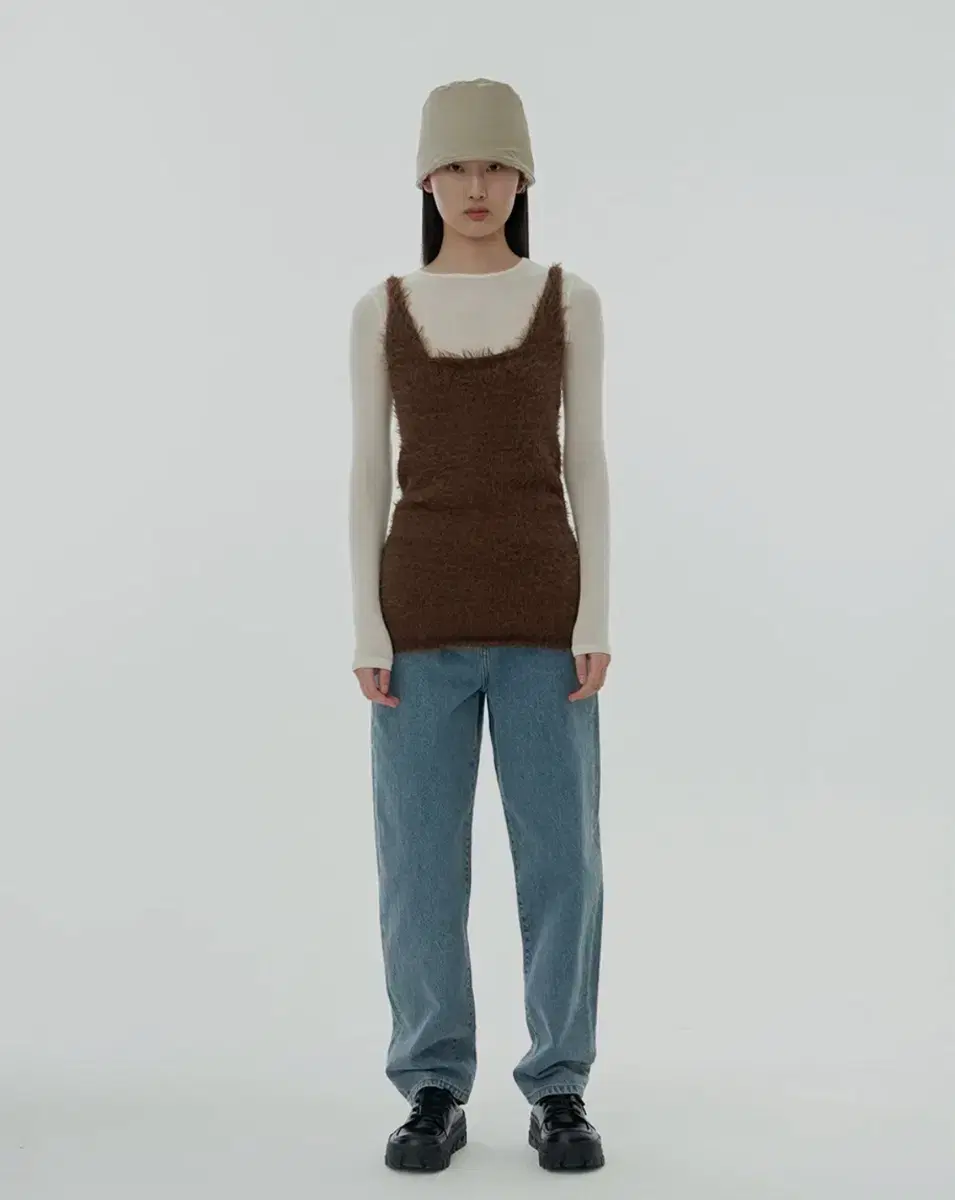 아모멘토 니트 드레스 SHAGGY KNIT DRESS (브라운)