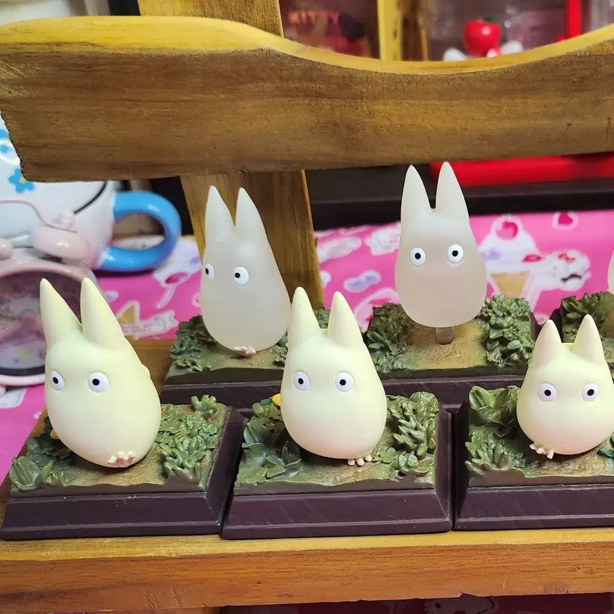 Classic Sototoro Figures