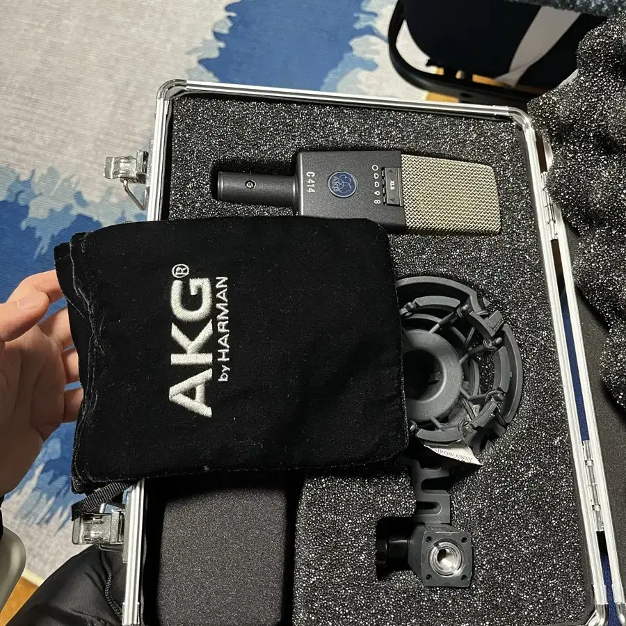 akg c414