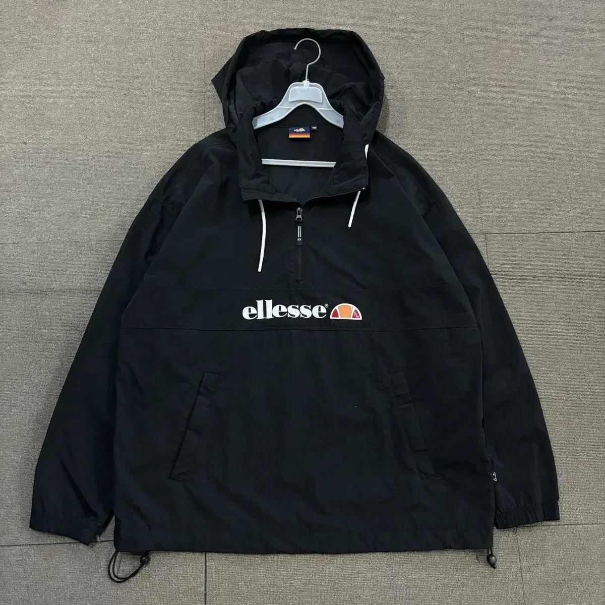 Wanwon Shop Elly's Big Logo Overfit Nylon Windbreaker 100