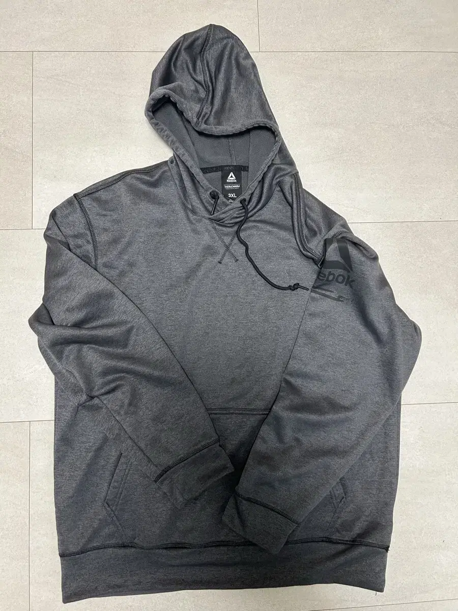 Reebok 3XL Hoodie