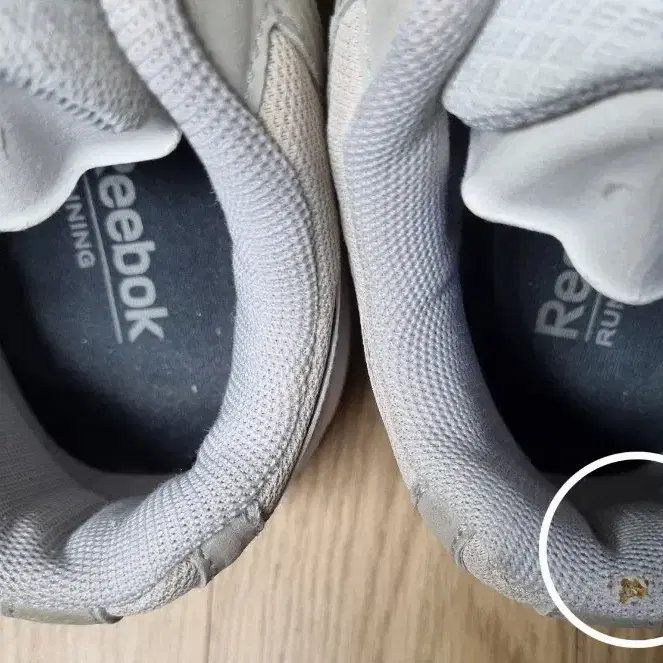 Reebok 리복 존 쿠쉬런 런닝화, 운동화 290mm