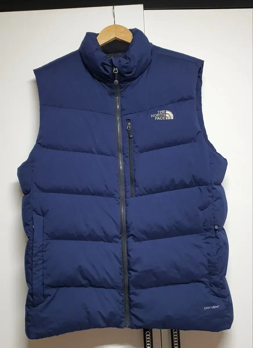 Nike New Design DryVent Duck Vest Padded Size 110