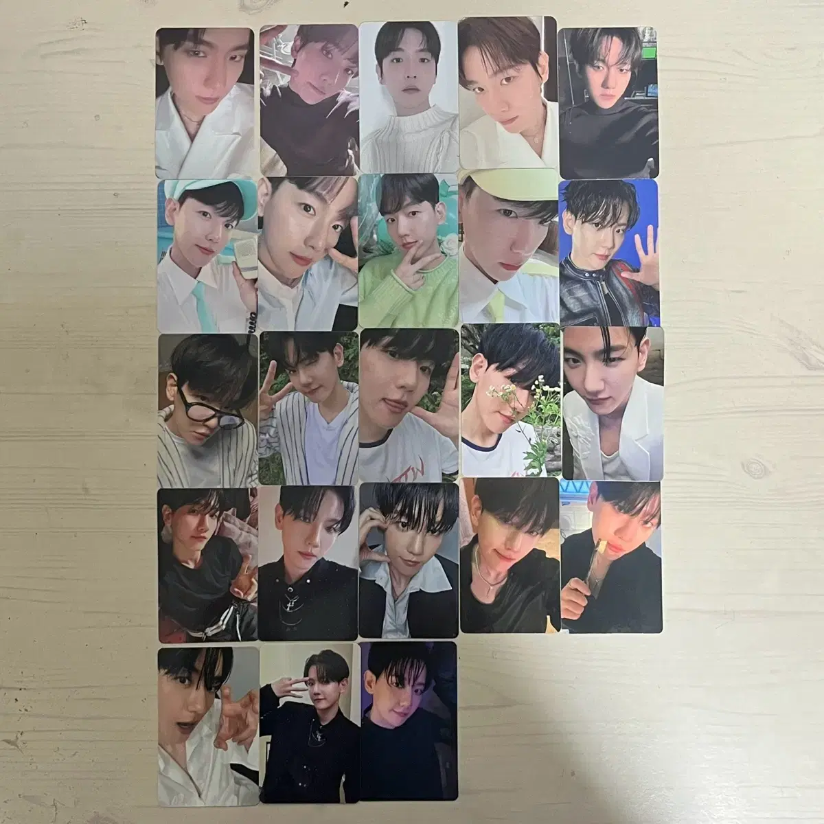 Exo album + baekhyun Set of 23 photo kards