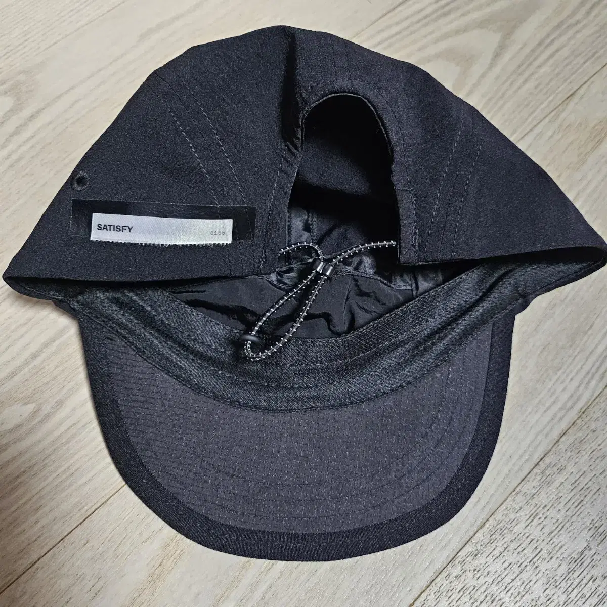 satisfy cap(black)