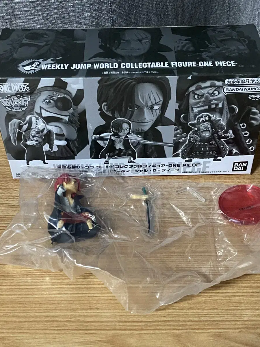 (Unsealed) ONEPIECE Jumping Wall Call Shanks Shrine Huang World Collectibles