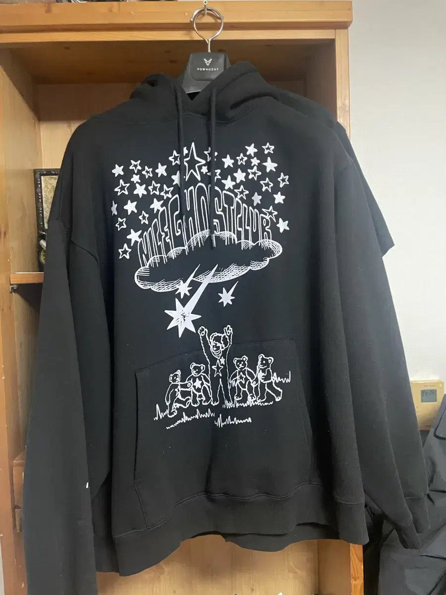 Nice Ghost Club Hoodie size L