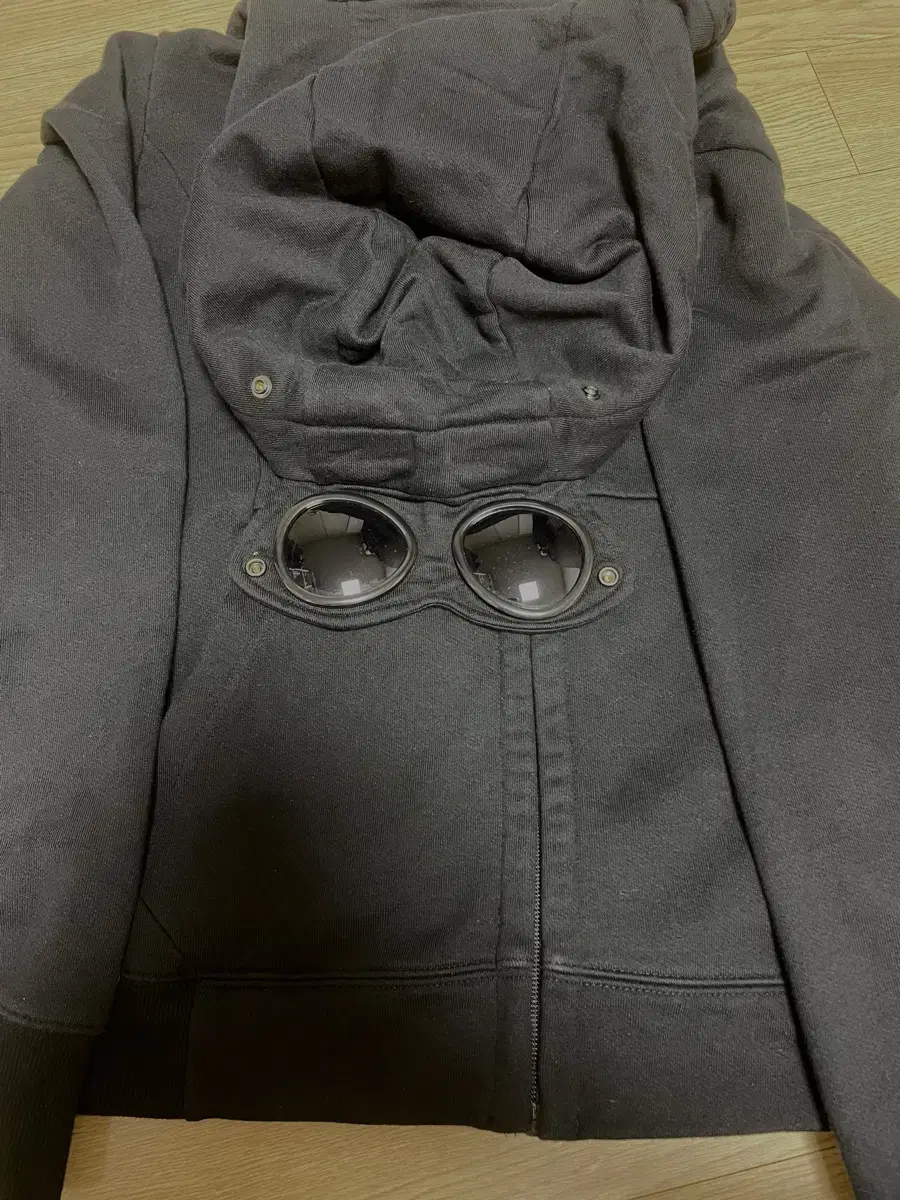 Cp company hooded zip-up size 100 sells