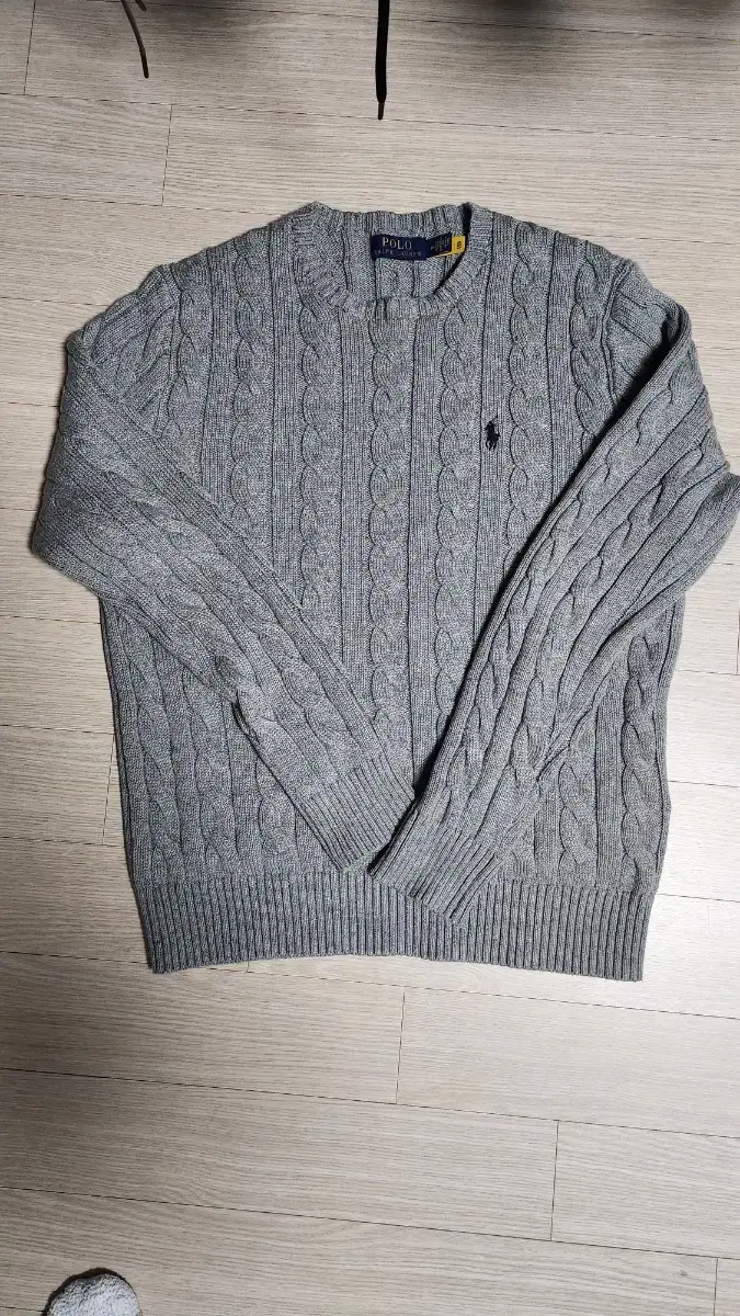 Polo Pretzel Cable Knit Grey M