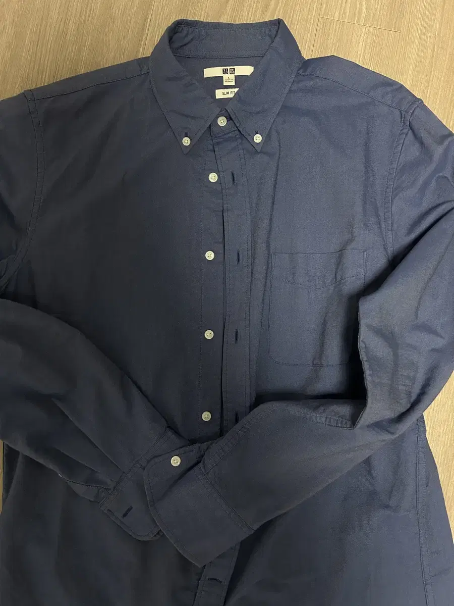 Uniqlo Oxford Shirt Slim Fit L