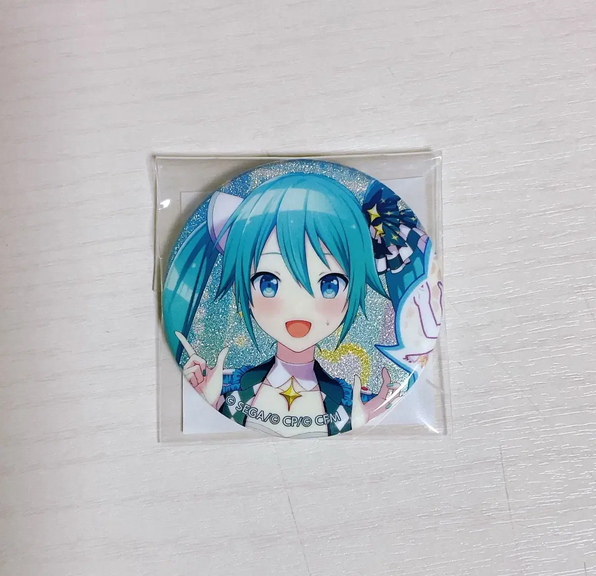 Pseudo Momo Store Hatsune Miku Glitter Badge