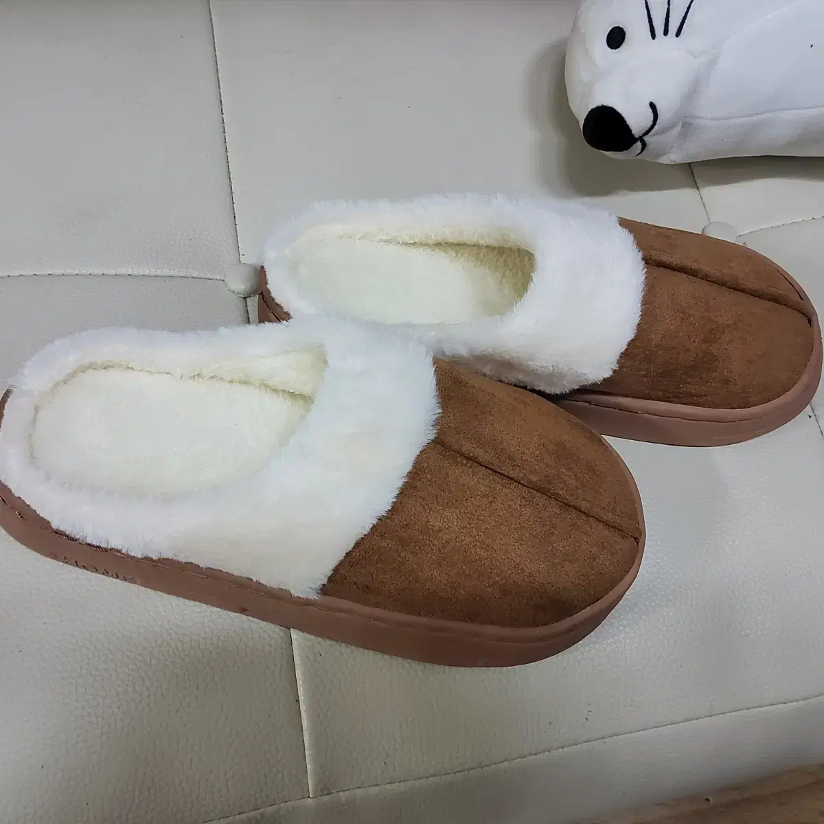 무배 어그 ugg 스타일 털신 털 슬리퍼 250255 털실내화 새거 택포