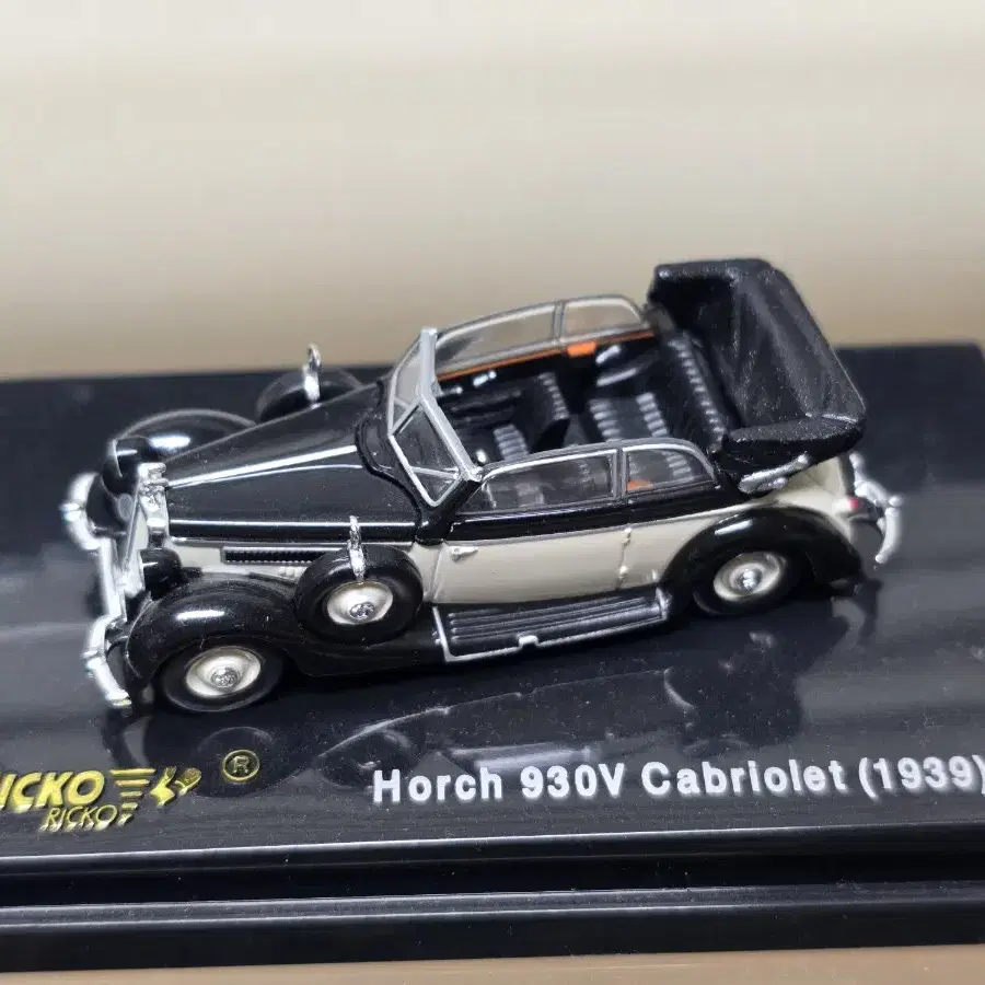 1:87 Horch 930V Cabriolet(1939) 오픈형 블랙크림