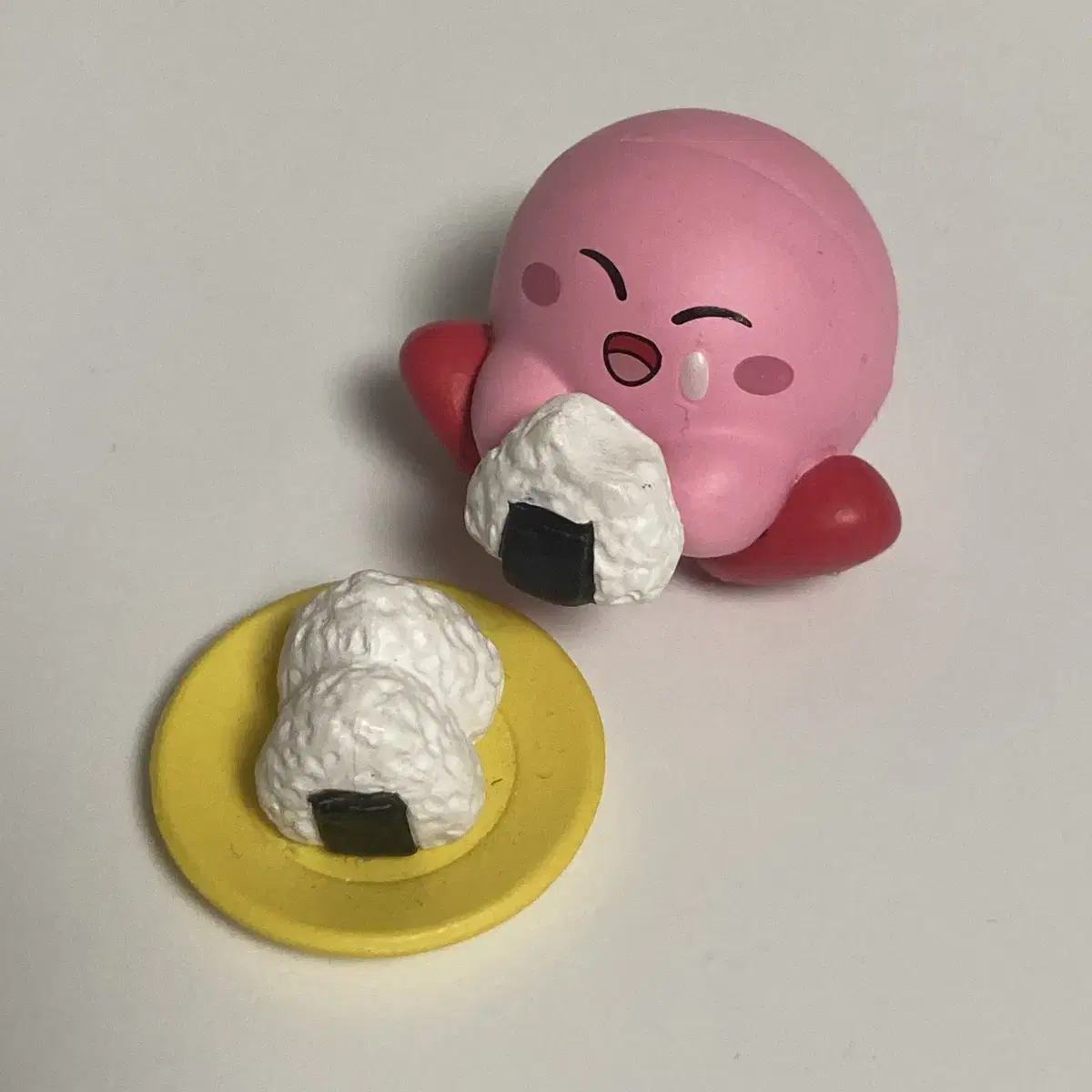 Stellar Kirby Yum Yum Picnic Figures Onigiri Gacha Mini Mascot