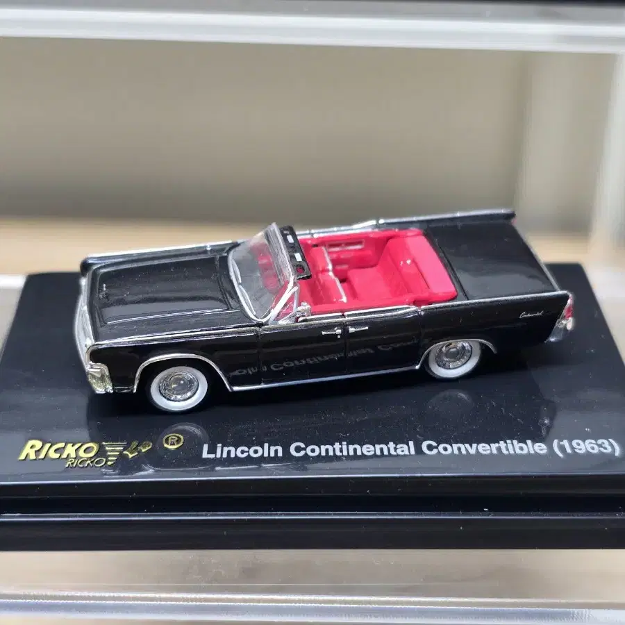 1:87 Lincoln Continental Convertible1963