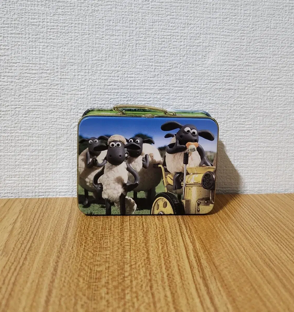 Aardman Wallace and Gromit Shouldership Timeless Tin Case